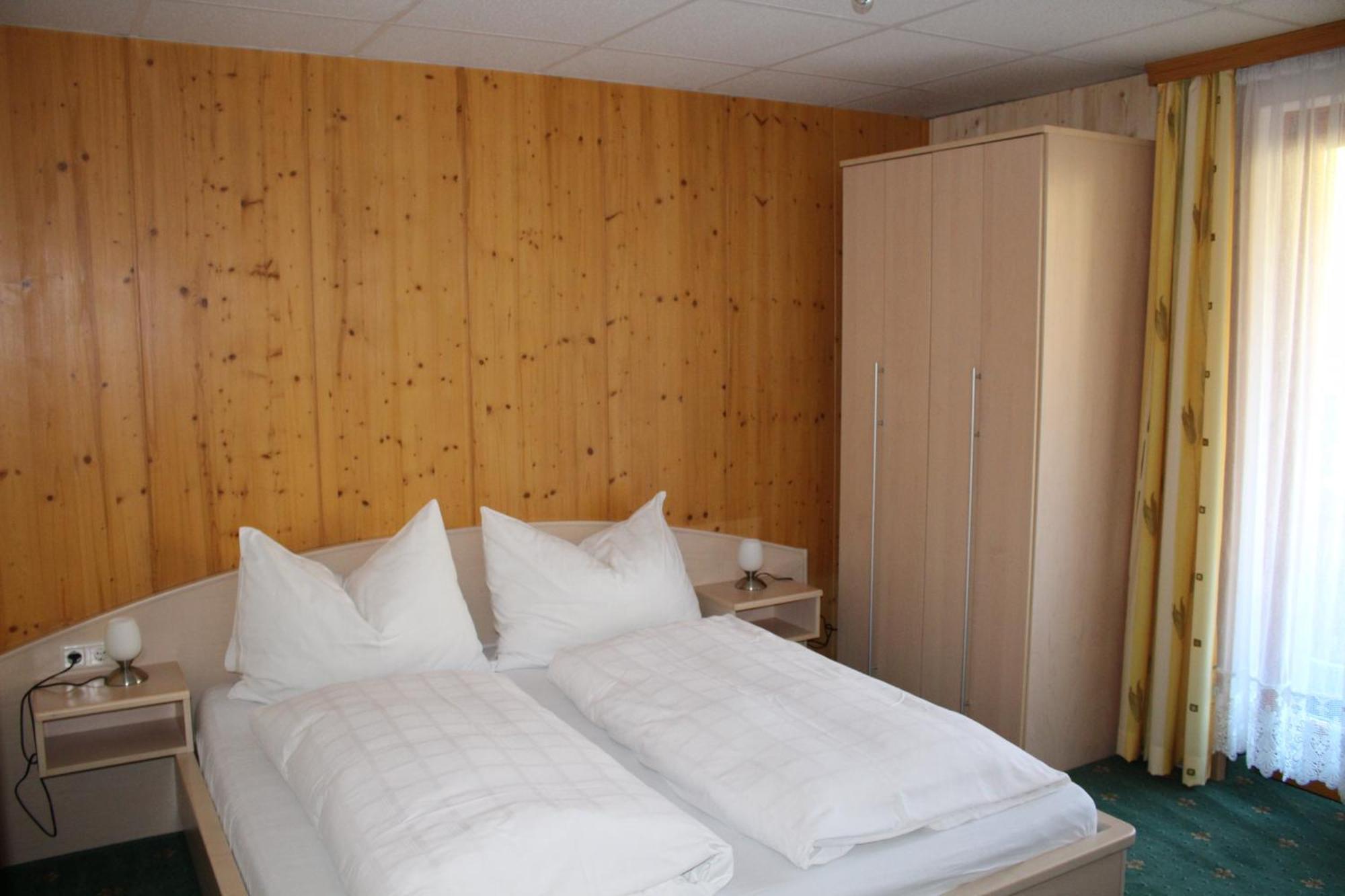 Haus Schoenleiten Wagrain Szoba fotó