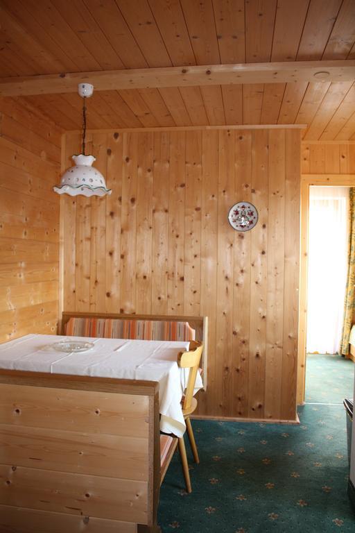 Haus Schoenleiten Wagrain Szoba fotó